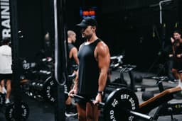 Dan Bova training upper body in a hybrid workout session at The Yard Gym Caringbah